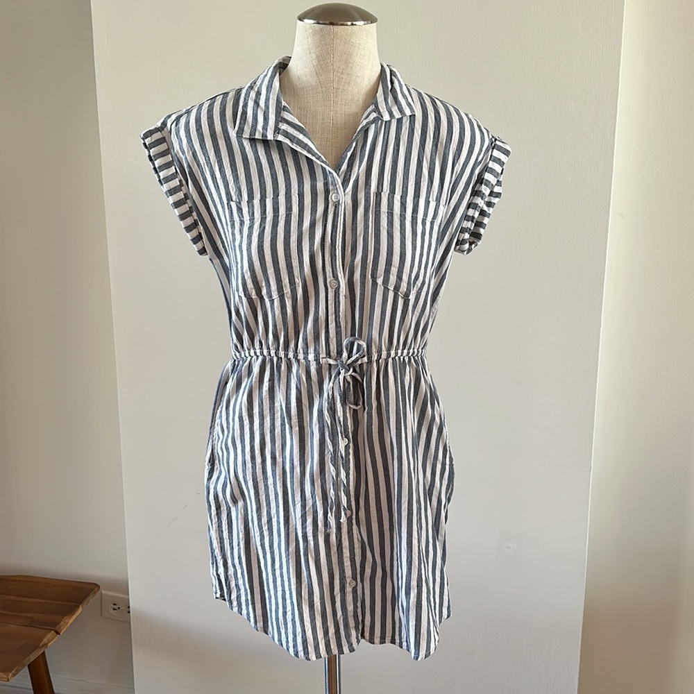 Pinstripe nautical capped sleeve dress size medium